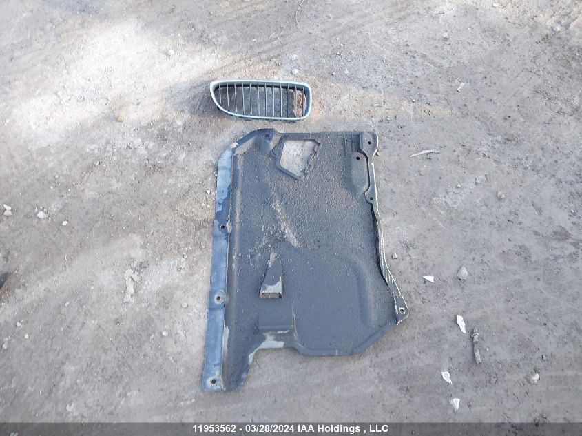 2011 BMW 3 Series VIN: WBAPK7C52BF085980 Lot: 39227589