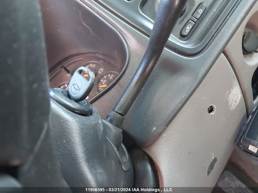 2005 Chevrolet Avalanche VIN: 3GNEK12TX5G240017 Lot: 11956595