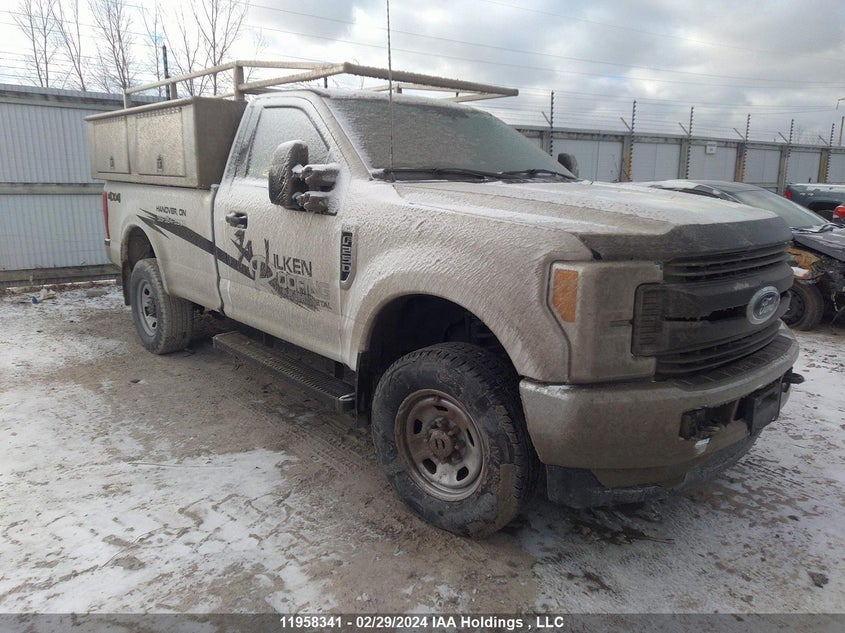 2017 Ford F-250 Xl VIN: 1FTBF2B60HEF02686 Lot: 11958341