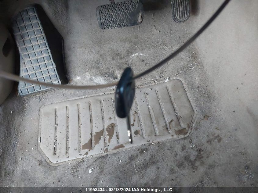 2004 Toyota Corolla Ce/Le/S VIN: 2T1BR32E14C805137 Lot: 39240895