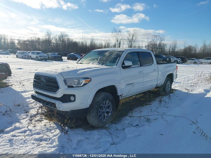 5TFDZ5BN4JX037235 2018 TOYOTA TACOMA photo no. 2