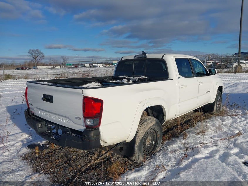 5TFDZ5BN4JX037235 2018 TOYOTA TACOMA photo no. 4