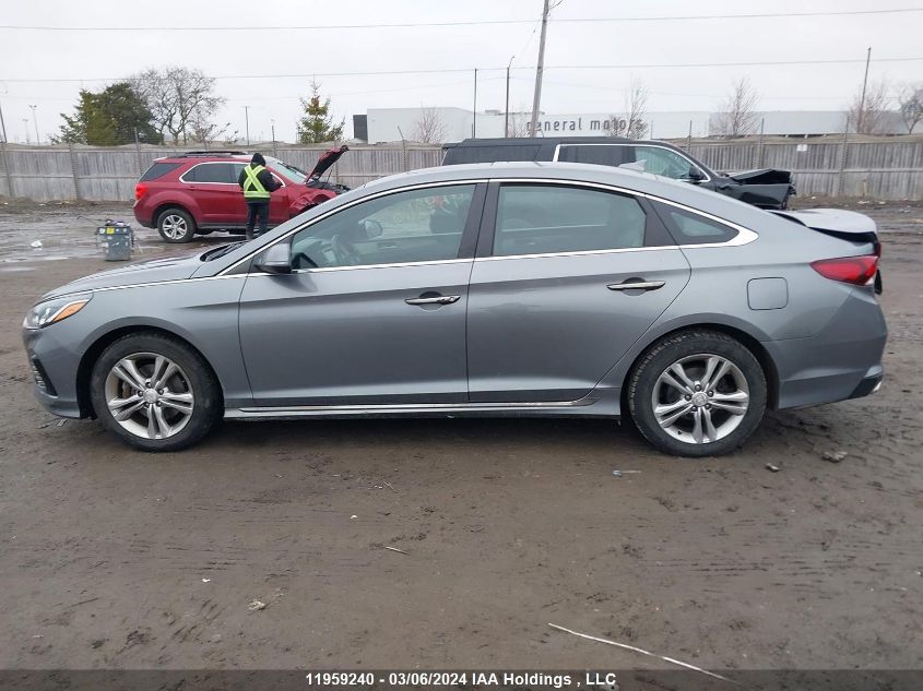 2018 Hyundai Sonata Sport/Limited VIN: 5NPE34AF0JH702508 Lot: 11959240