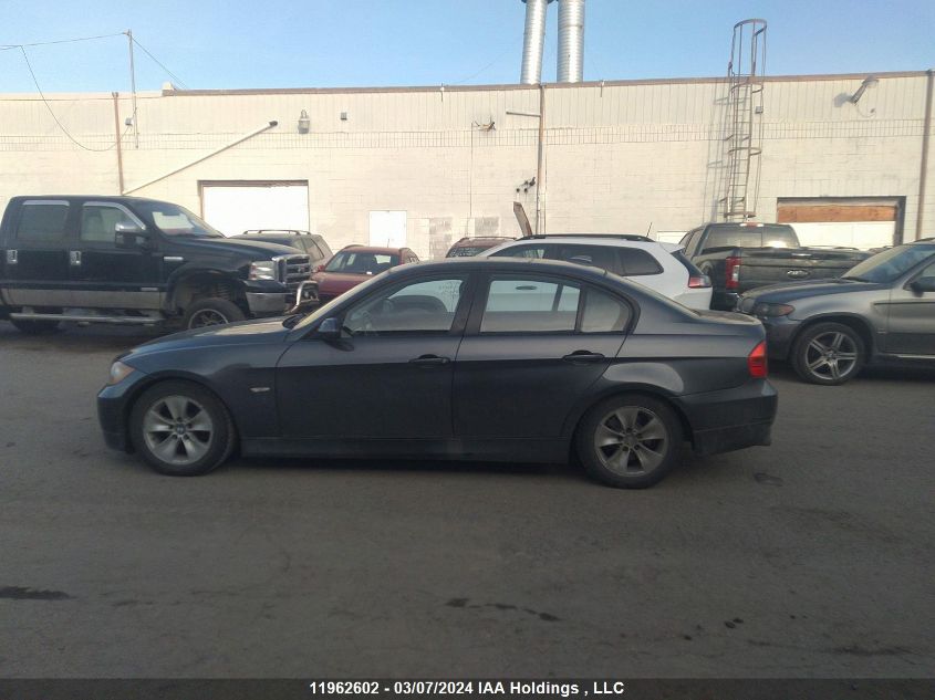 2007 BMW 3 Series VIN: WBAVH13577KC96774 Lot: 11962602