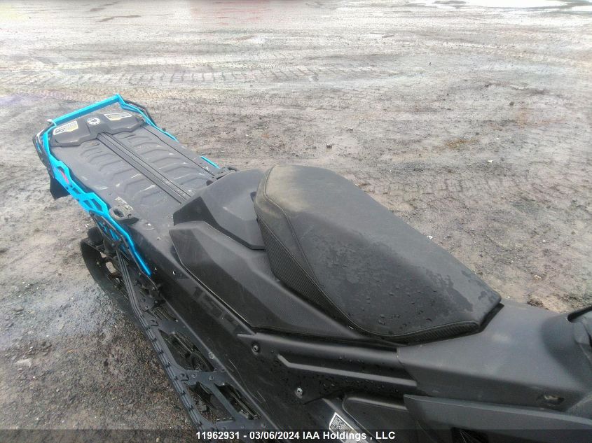 2021 Skidoo Summit 850 VIN: 2BPSCEMA8MV000024 Lot: 39258984