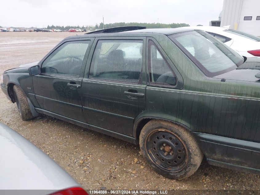 1998 Volvo S70 Series Sedan VIN: YV1LS5534W2445310 Lot: 11964088