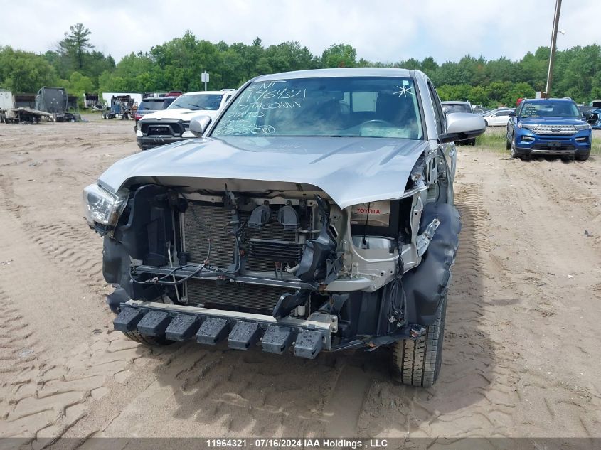 2017 Toyota Tacoma Dbl Cab/Sr5/Trd Sport/Or VIN: 5TFDZ5BN0HX018465 Lot: 11964321