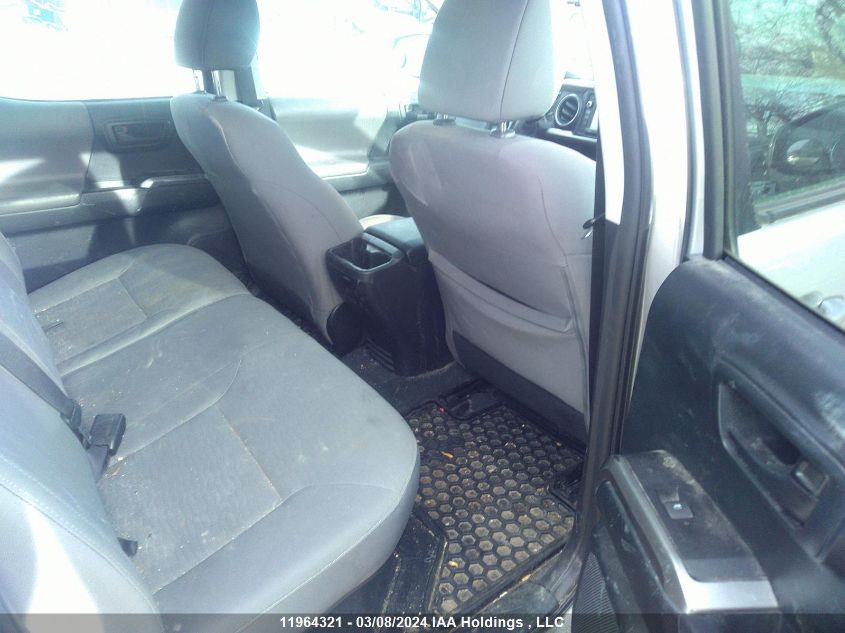 2017 Toyota Tacoma Dbl Cab/Sr5/Trd Sport/Or VIN: 5TFDZ5BN0HX018465 Lot: 11964321