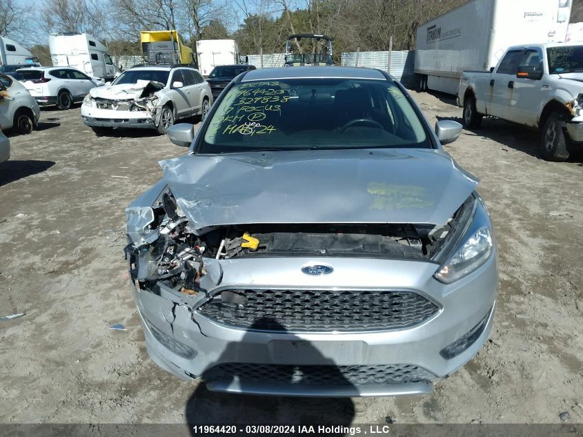 2017 Ford Focus Se VIN: 1FADP3F22HL329838 Lot: 39236690