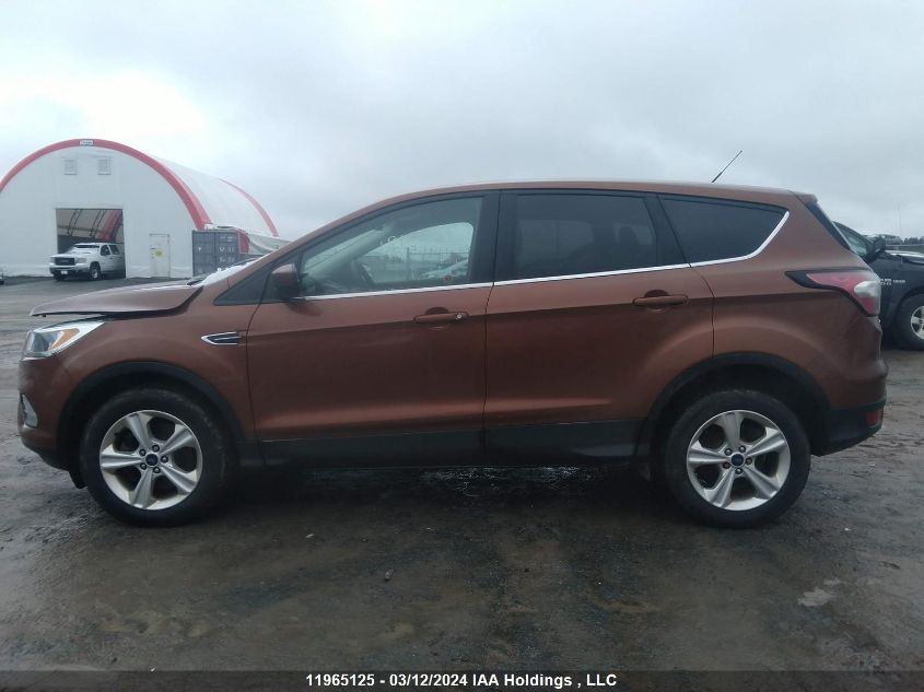 2017 Ford Escape Se VIN: 1FMCU9GDXHUA71737 Lot: 11965125