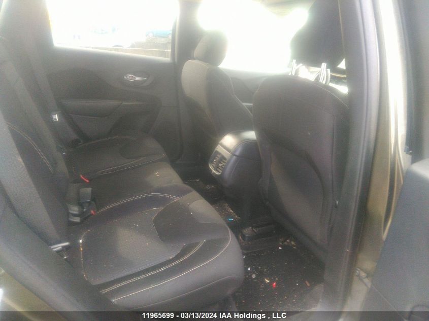 2015 Jeep Cherokee Latitude VIN: 1C4PJMCS3FW689022 Lot: 11965699