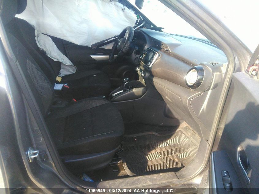 2018 Nissan Kicks VIN: 3N1CP5CU1JL530960 Lot: 49824434