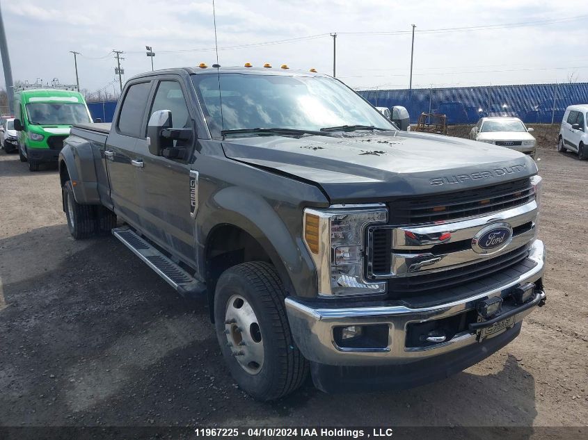 2019 Ford F-350 2019 Ford F-350 Super Duty 4X4 Crew Cab Pickup VIN: 1FT8W3D67KEC18394 Lot: 14037180