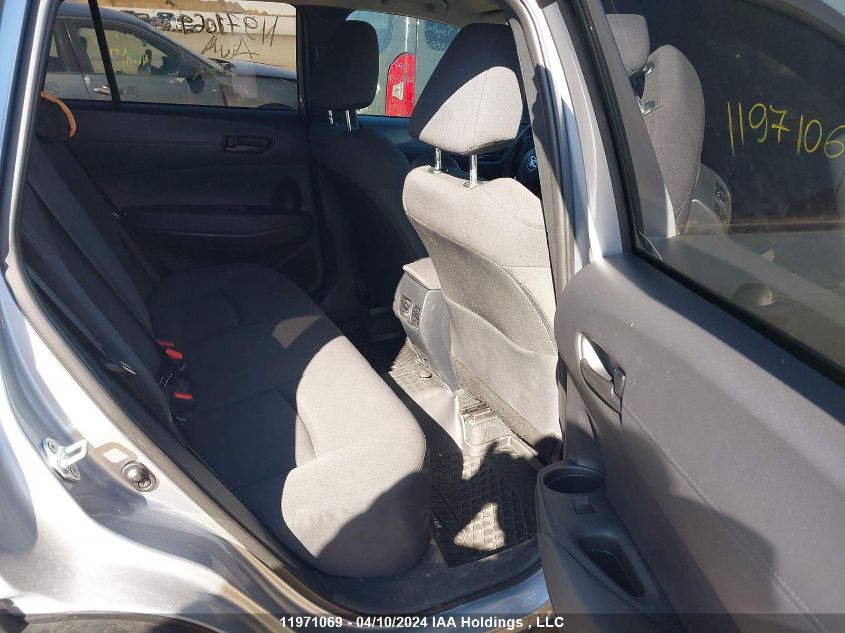 2022 Toyota Corolla Cross Le VIN: 7MUCAABGXNV001211 Lot: 11971069