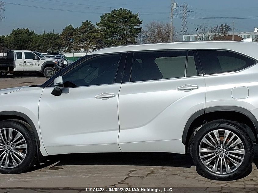 2023 Toyota Highlander L/Le/Xle/Limited/Platinum/Xse VIN: 5TDKDRBH8PS037065 Lot: 11971428