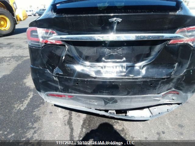 2018 Tesla Model X VIN: 5YJXCDE22JF124104 Lot: 11972687