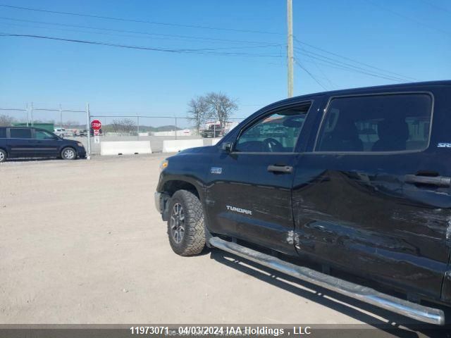 2017 Toyota Tundra Sr5 Plus 5.7L V8 VIN: 5TFDY5F12HX634713 Lot: 11973071