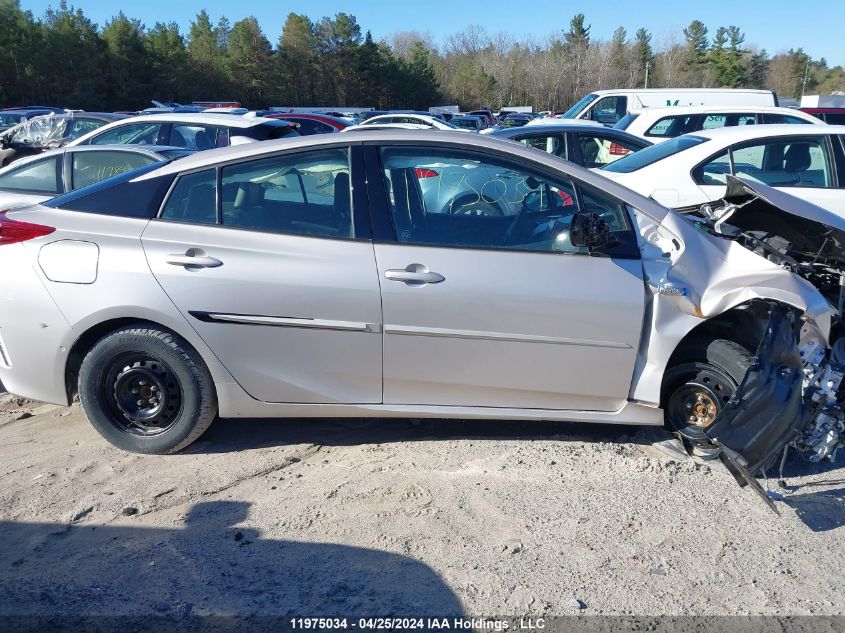 2018 Toyota Prius Prime VIN: JTDKARFP7J3072375 Lot: 11975034