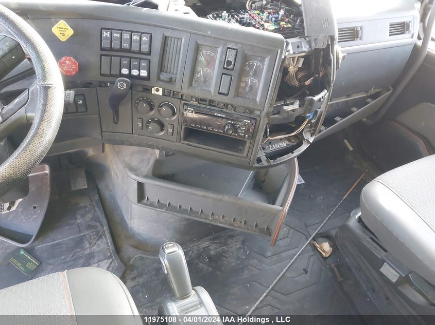 2020 Volvo Vnl VIN: 4V4NC9EJ0LN210967 Lot: 11975108