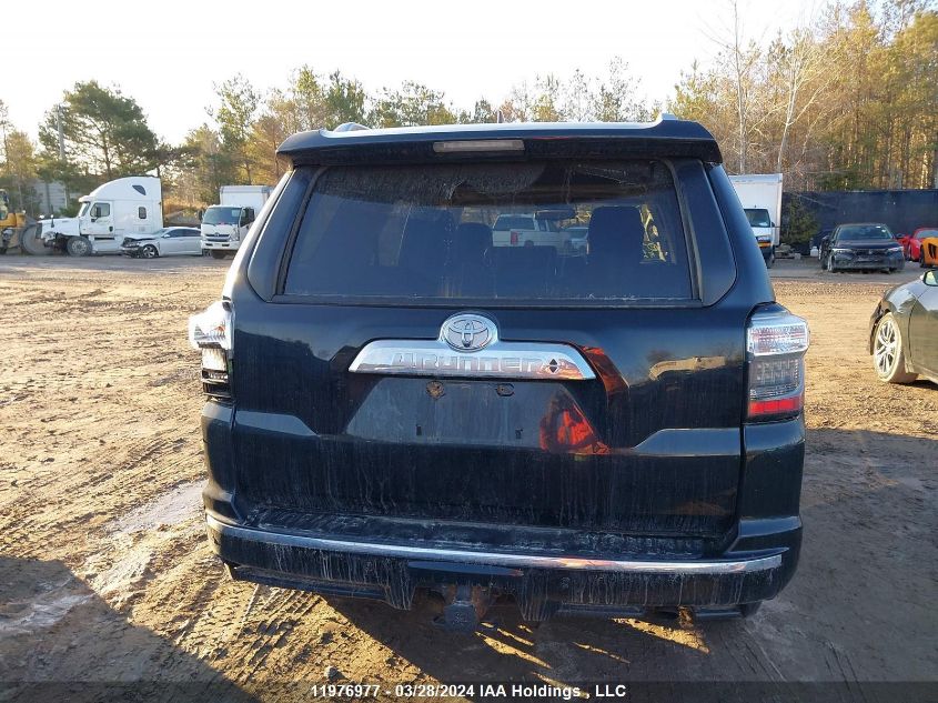 2018 Toyota 4Runner Sr5 Prem/Ltdl/Trail/Trd VIN: JTEBU5JR1J5528458 Lot: 39236970