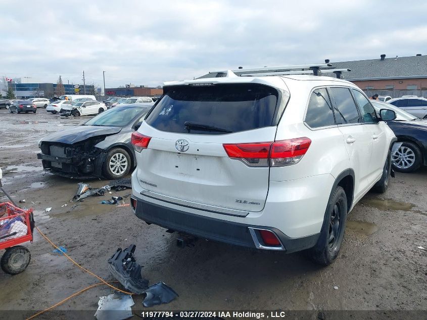 2018 Toyota Highlander Se/Xle VIN: 5TDJZRFH9JS524368 Lot: 11977794