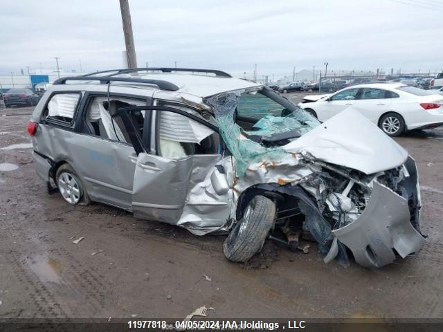 2010 Toyota Sienna Ce 7 Passenger/Ce 8 Passenger/Le 7 Passenger/Le 8 Passenger VIN: 5TDKK4CC9AS326832 Lot: 11977818