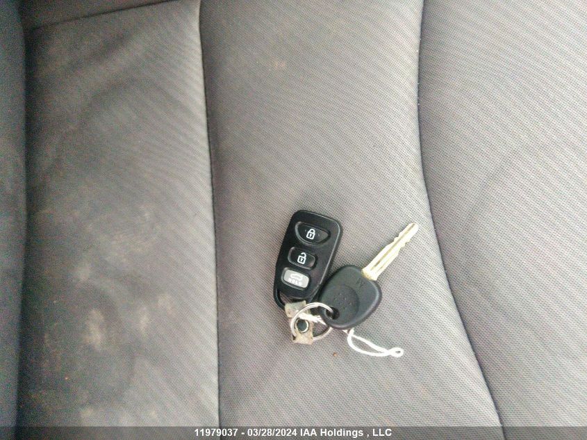 2012 Hyundai Elantra Gls/Limited VIN: 5NPDH4AE3CH100175 Lot: 39240987