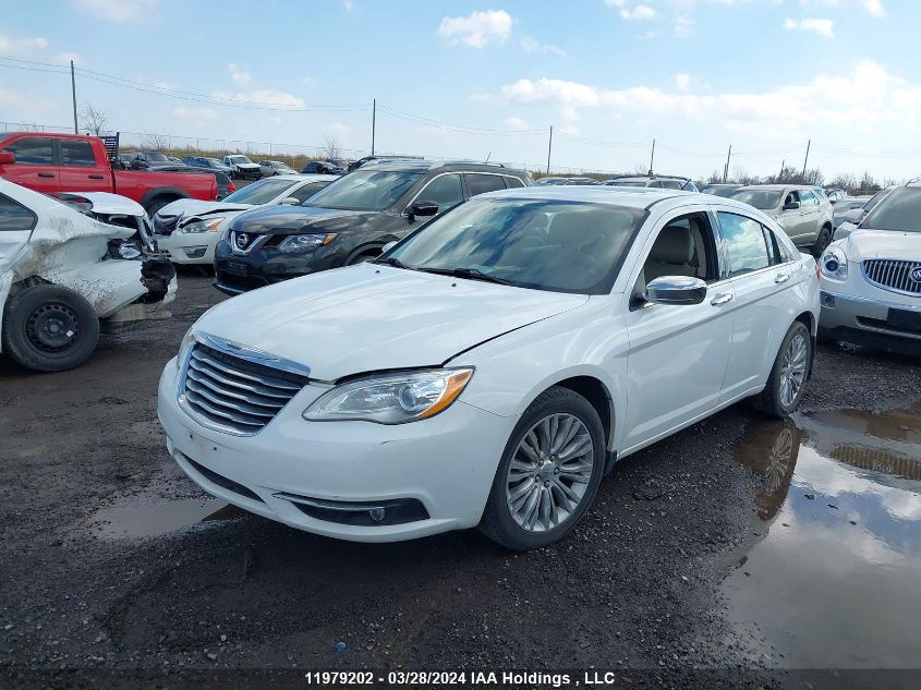 2013 Chrysler 200 Limited VIN: 1C3CCBCG1DN553858 Lot: 11979202