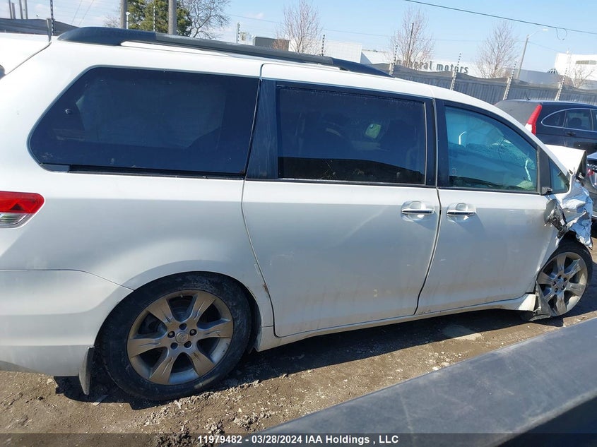 2011 Toyota Sienna Xle/Limited VIN: 5TDYK3DC6BS031708 Lot: 11979482
