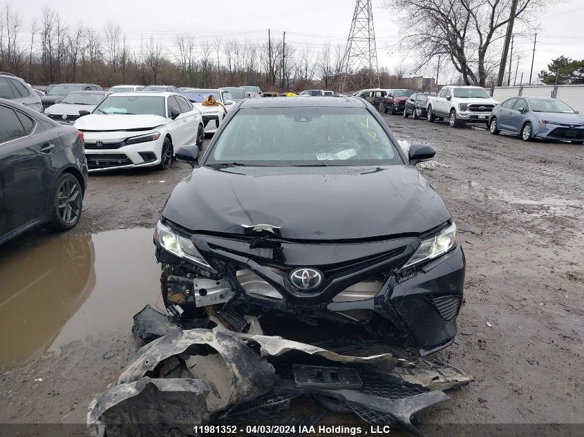 2018 Toyota Camry L/Le/Xle/Se/Xse VIN: 4T1B11HKXJU059001 Lot: 11981352