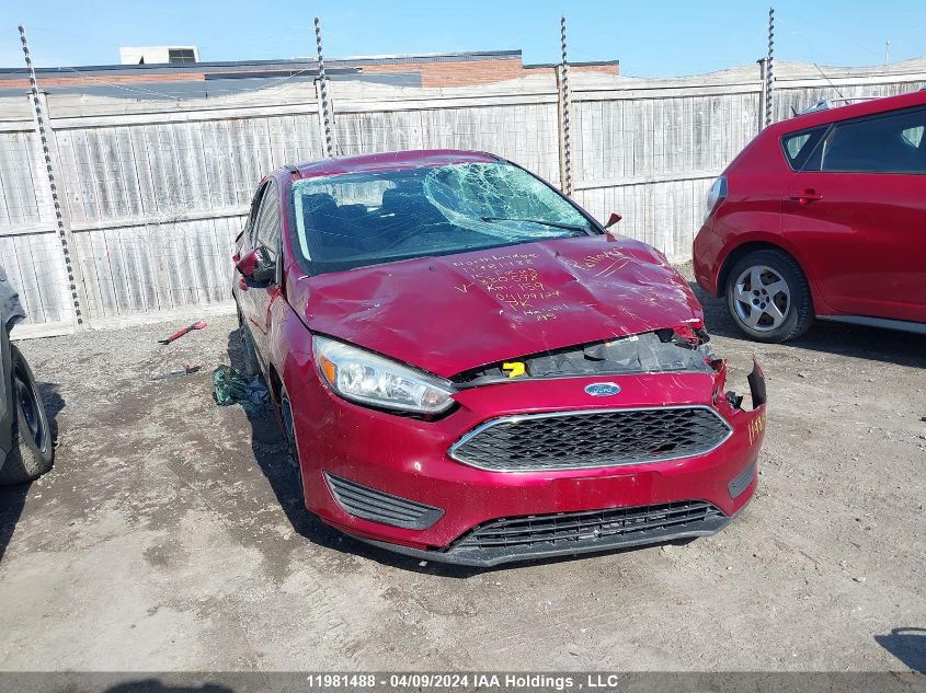 2015 Ford Focus Se VIN: 1FADP3K29FL330598 Lot: 39240399