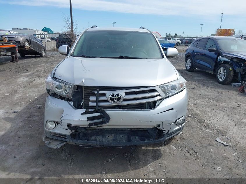 2013 Toyota Highlander Plus/Se VIN: 5TDBK3EH3DS176689 Lot: 11982814