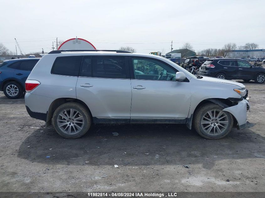 2013 Toyota Highlander Plus/Se VIN: 5TDBK3EH3DS176689 Lot: 11982814