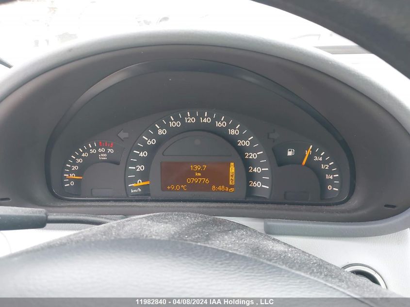 2001 Mercedes-Benz C-Class VIN: WDBRF61J71F116132 Lot: 11982840