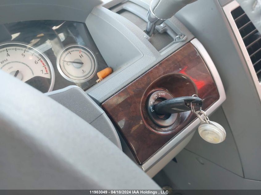 2010 Chrysler Town & Country Touring VIN: 2A4RR5DX6AR328249 Lot: 11983049