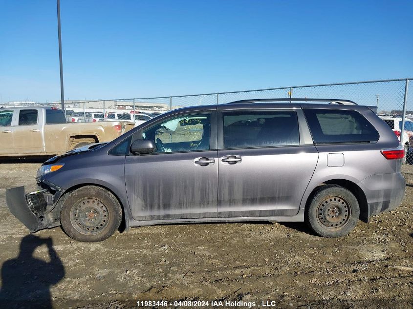 2019 Toyota Sienna Le VIN: 5TDKZ3DC9KS998458 Lot: 11983446