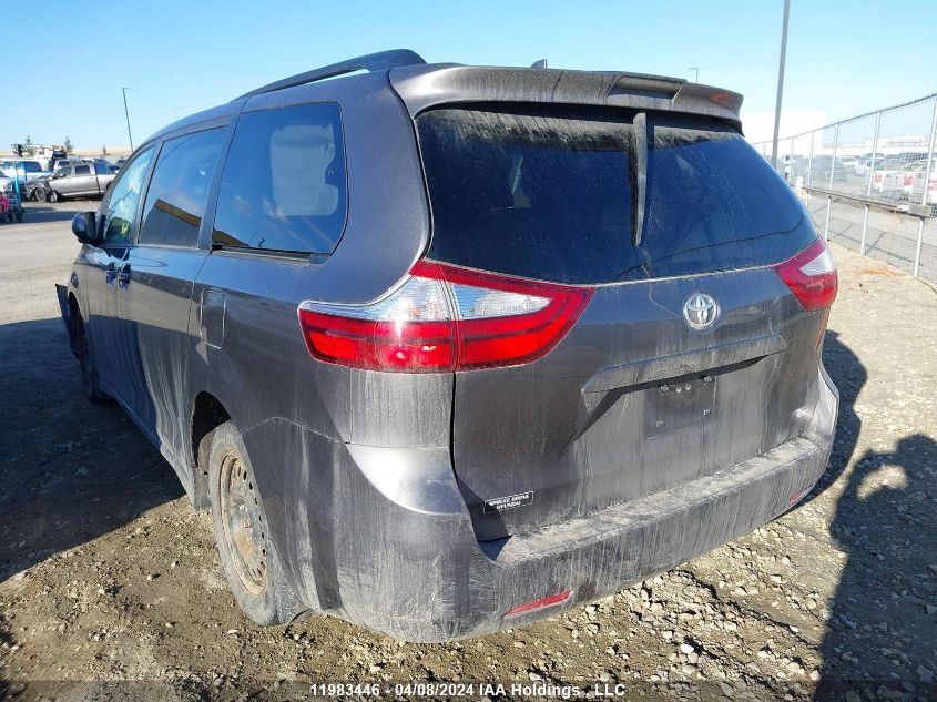 2019 Toyota Sienna Le VIN: 5TDKZ3DC9KS998458 Lot: 11983446