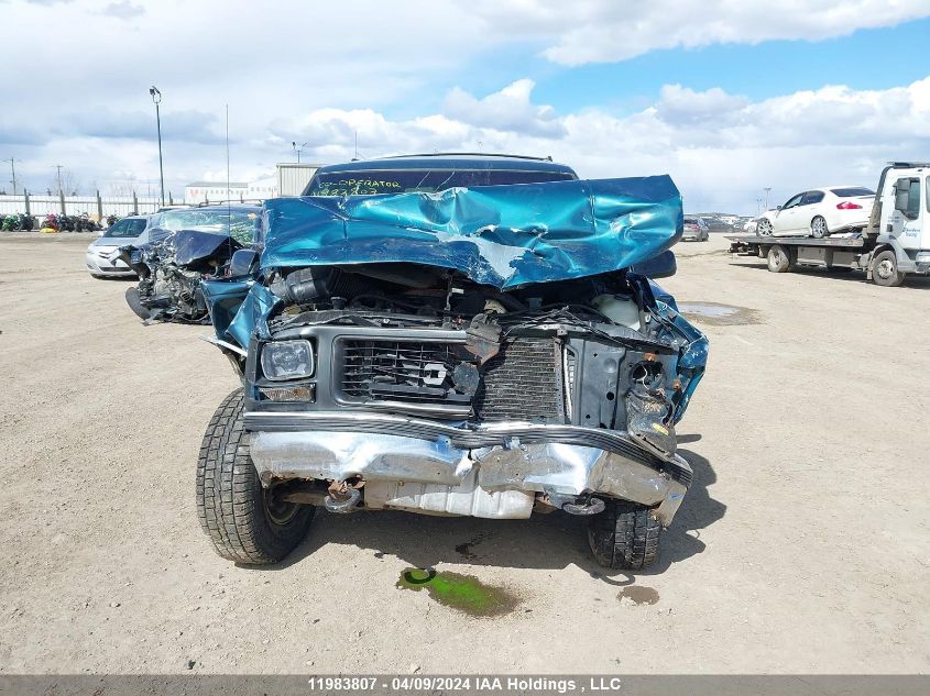 1995 GMC Suburban K1500 VIN: 1GKFK16K2SJ747149 Lot: 11983807