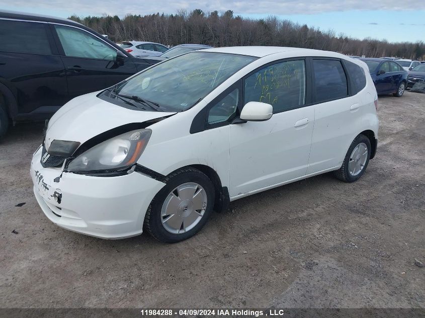 2010 Honda Fit VIN: JHMGE8H57AC800811 Lot: 11984288