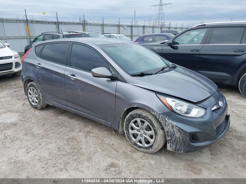 2013 Hyundai Accent Gls/Gs VIN: KMHCT5AE2DU131761 Lot: 11984938