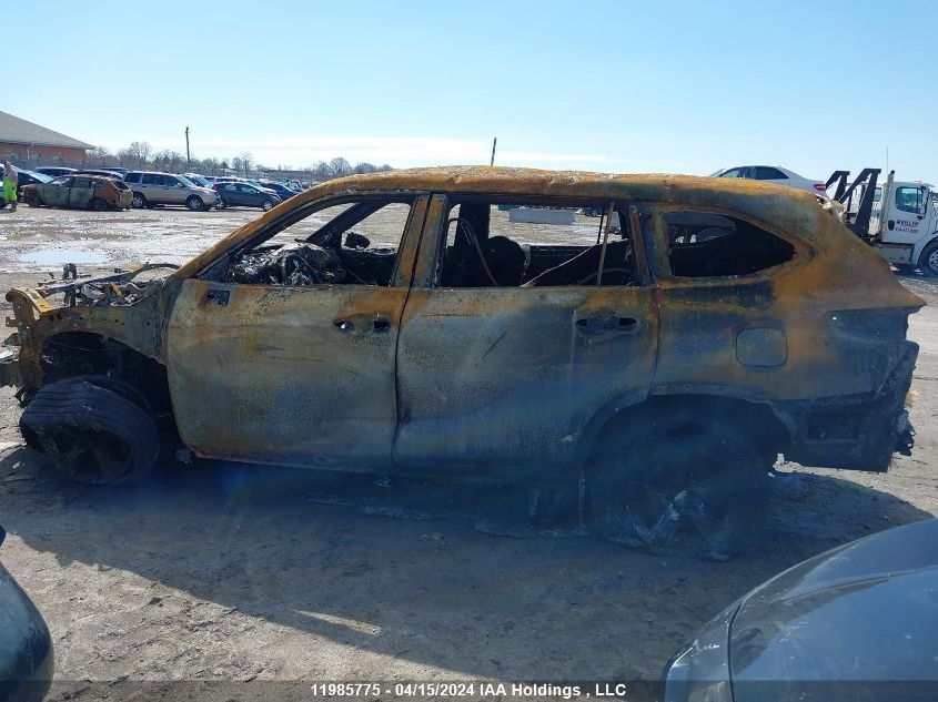 2020 Toyota Highlander Le VIN: 5TDBZRBH8LS521345 Lot: 39240596