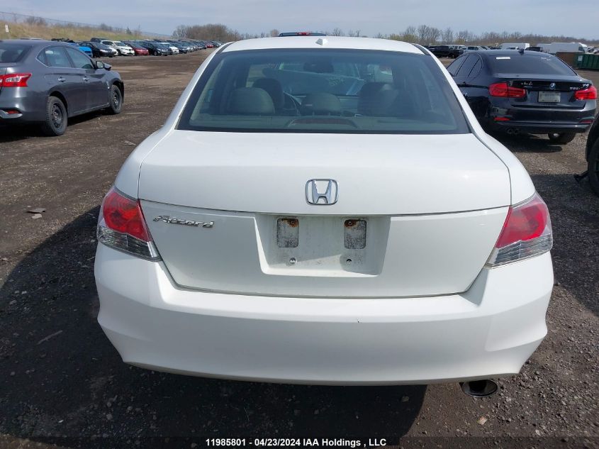 2008 Honda Accord Sdn VIN: 1HGCP26818A815803 Lot: 11985801