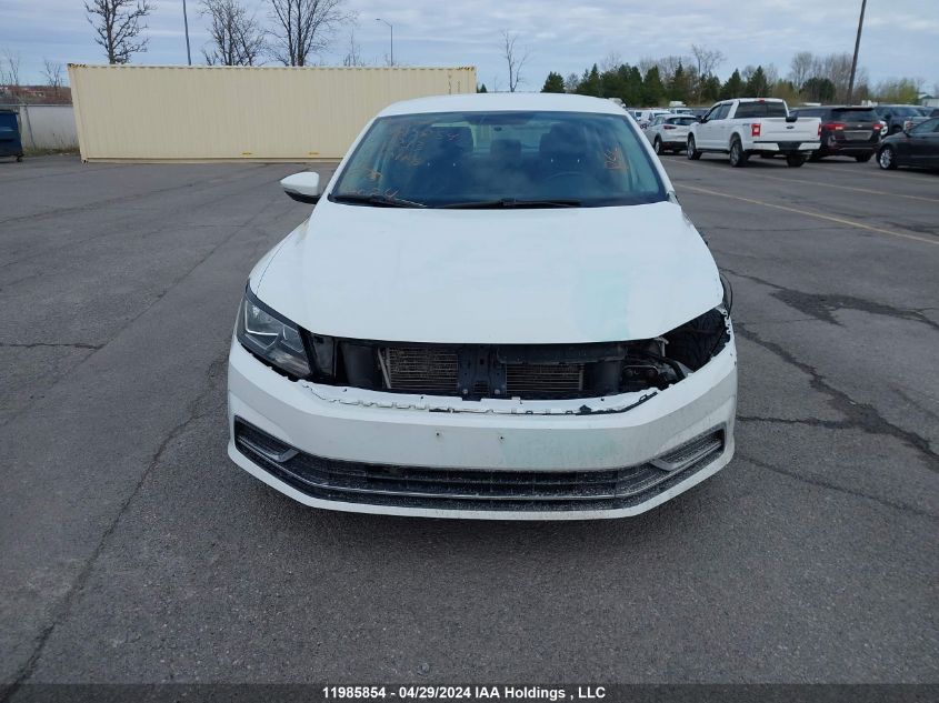 2016 Volkswagen Passat VIN: 1VWAS7A32GC043213 Lot: 11985854