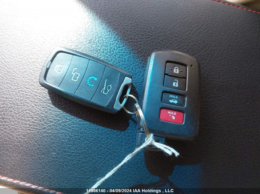 2015 Toyota Camry Xse/Xle VIN: 4T1BK1FK0FU561670 Lot: 39227502