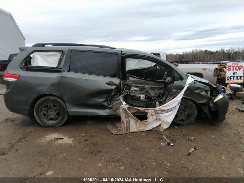 2013 Toyota Sienna V6 7 Passenger VIN: 5TDZK3DC1DS351462 Lot: 11986201