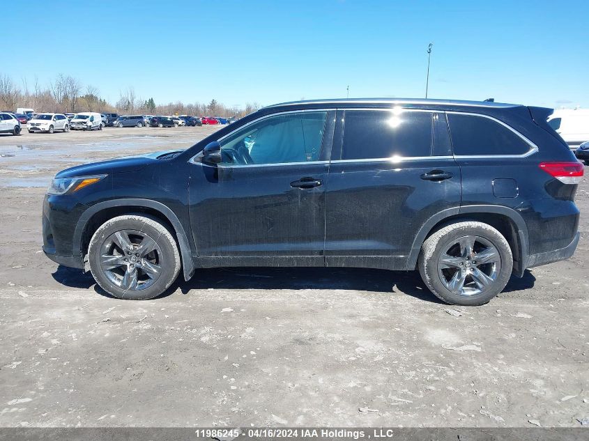 2018 Toyota Highlander VIN: 5TDDZRFH1JS833300 Lot: 11986245