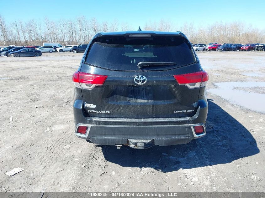 2018 Toyota Highlander VIN: 5TDDZRFH1JS833300 Lot: 11986245