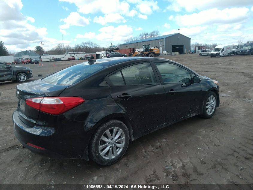 2015 Kia Forte VIN: KNAFX4A63F5435586 Lot: 11986693