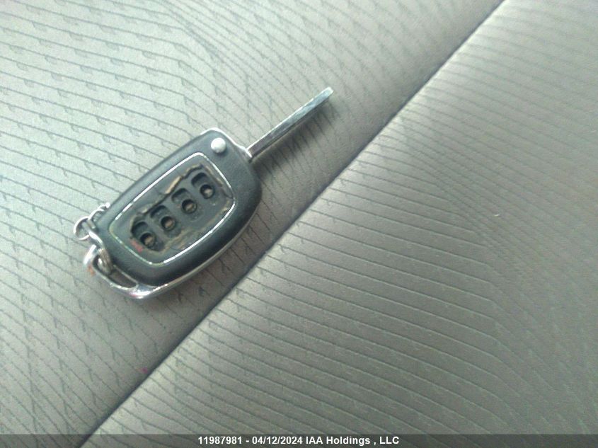 2013 Hyundai Santa Fe Sport 2.4 Premium VIN: 5XYZUDLB2DG113304 Lot: 39258995