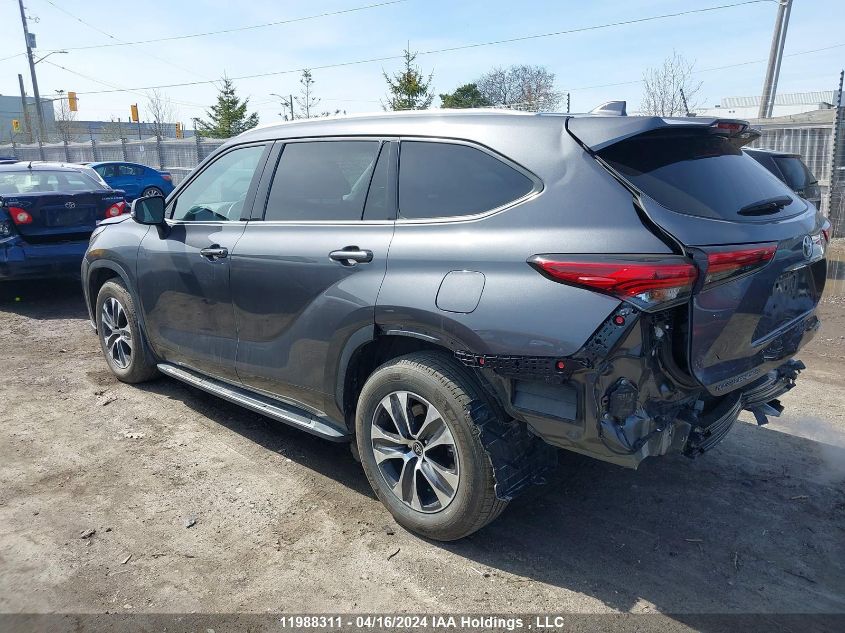 2022 Toyota Highlander Xle VIN: 5TDGZRBH4NS575900 Lot: 11988311